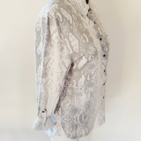 Dear John snake print button down size xs - Picture 4 of 8